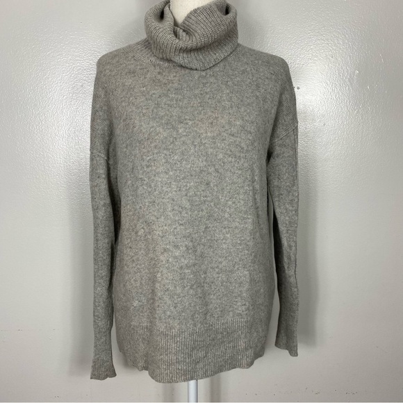 Banana Republic Sweaters - Wool/cashmere t neck sweater Banana Republic